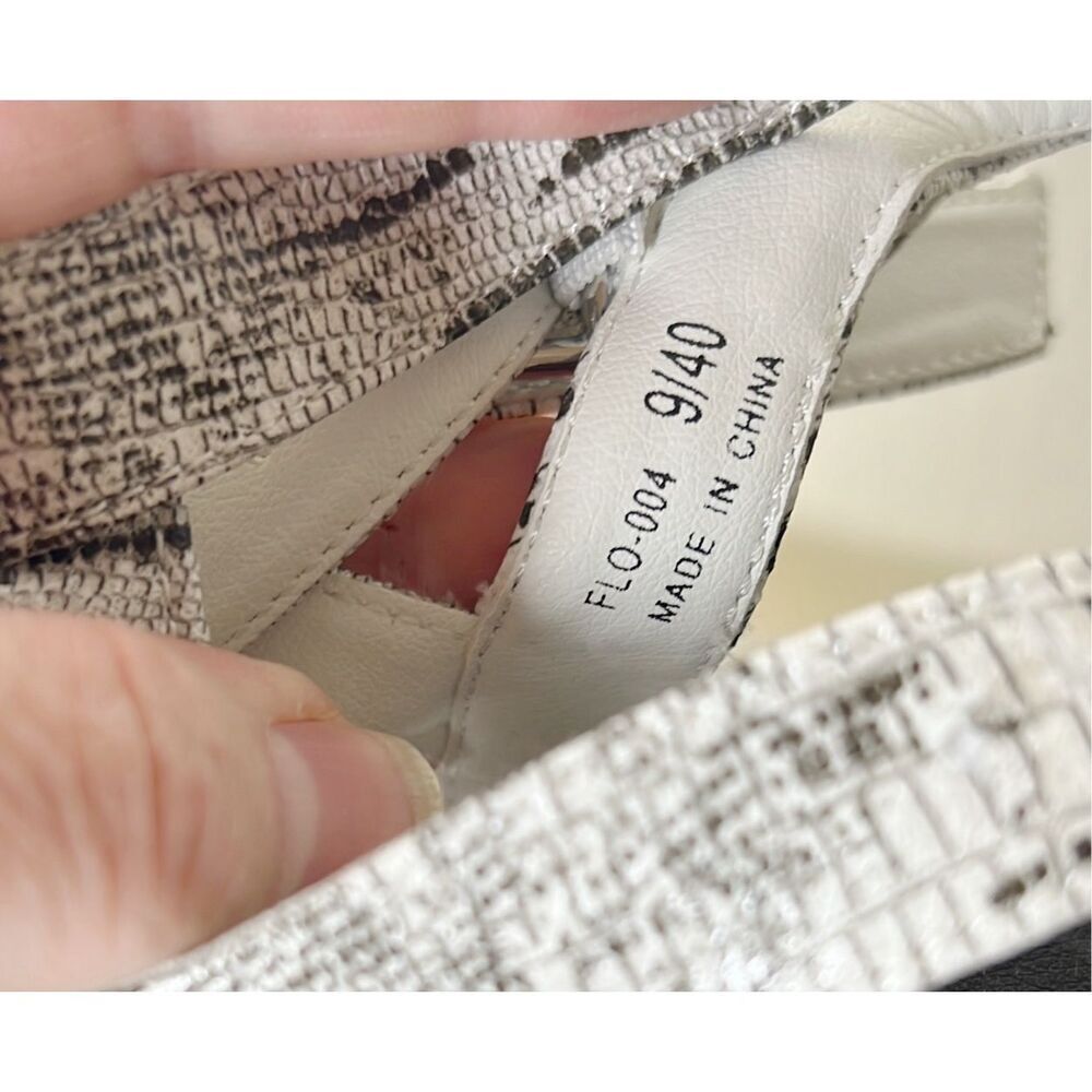 Dirty Laundry Silver Fun Stuff Heel Gladiator San… - image 4